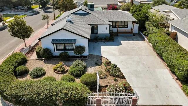 16636 Kinzie Street, North Hills Ca 91343 | Detached 2