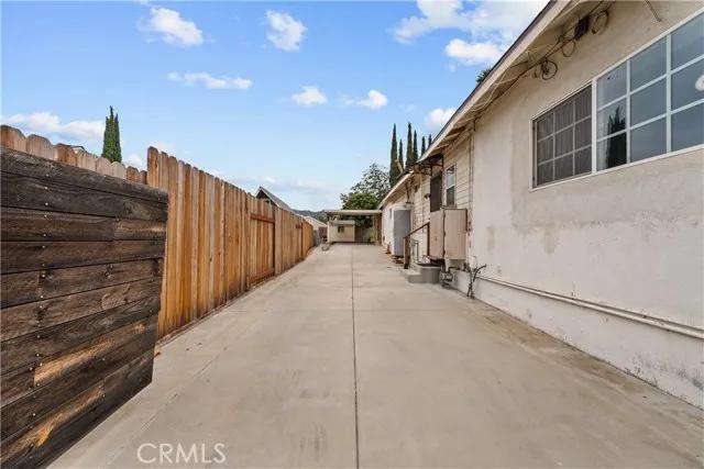 2035 Las Colinas Avenue, Los Angeles Ca 90041 | Detached 43