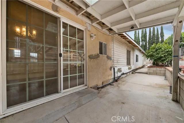 2035 Las Colinas Avenue, Los Angeles Ca 90041 | Detached 42