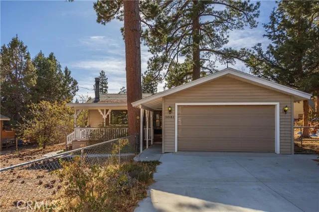 1051 Mount Shasta Road, Big Bear City Ca 92314 | Detached 24