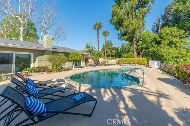 23925 Crosson Drive, Woodland Hills Ca 91367 | Detached 4