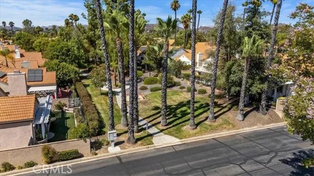 24189 Via Prima Vera, Murrieta Ca 92562 | Detached 44