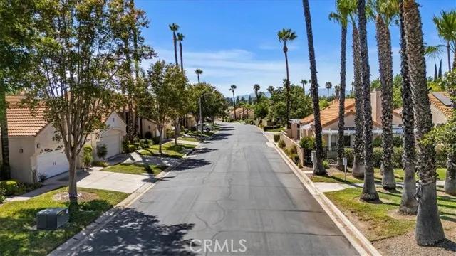 24189 Via Prima Vera, Murrieta Ca 92562 | Detached 55