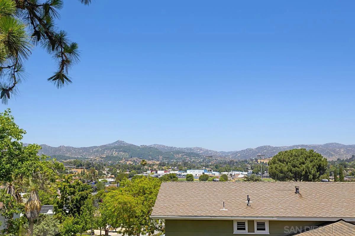 1831 Craigmore Ave, Escondido Ca 92027 | Detached 22