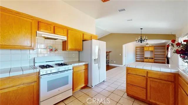 16284 Joshua Street, Hesperia Ca 92345 | Detached 23