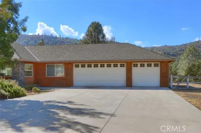 38788 Goldenrod Lane, Oakhurst Ca 93644 | Detached 44