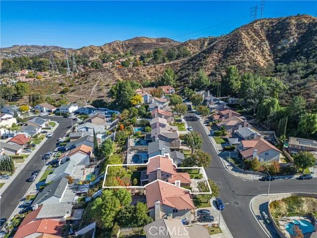 21443 Angela Yvonne Avenue, Santa Clarita Ca 91350 | Detached 30