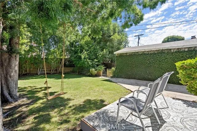 22239 Avenue San Luis, Woodland Hills Ca 91364 | Detached 23