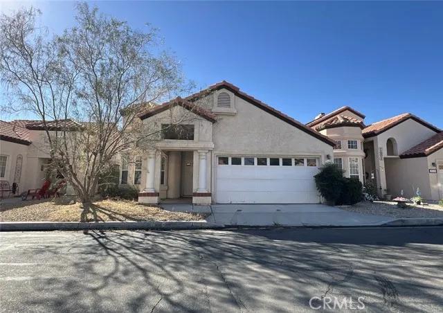 19193 Pine Way, Apple Valley Ca 92308 | Detached 0