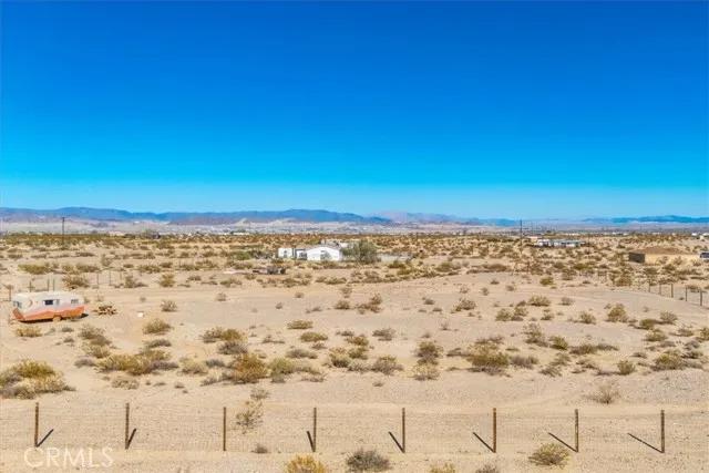 1560 Jackrabbit Trail, Twentynine Palms Ca 92277 | Detached 46