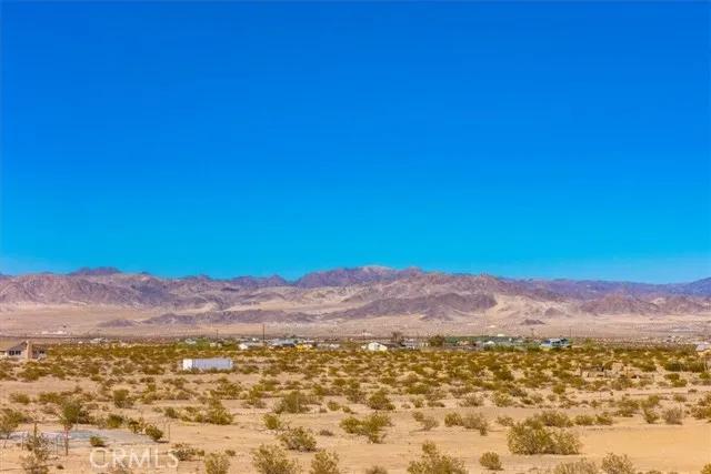 1560 Jackrabbit Trail, Twentynine Palms Ca 92277 | Detached 53