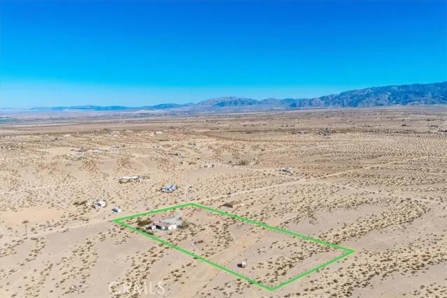 1560 Jackrabbit Trail, Twentynine Palms Ca 92277 | Detached 55