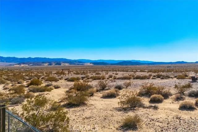 1560 Jackrabbit Trail, Twentynine Palms Ca 92277 | Detached 42