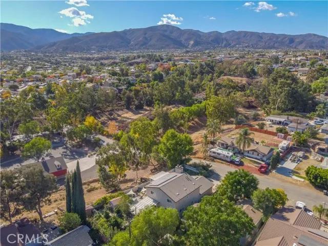 20270 Layton Street, Corona Ca 92881 | Detached 36