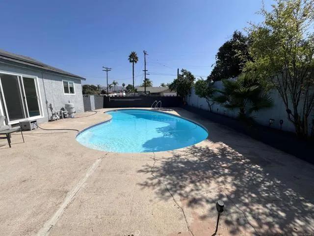 1319 E Lexington Avenue, El Cajon Ca 92019 | Detached 17