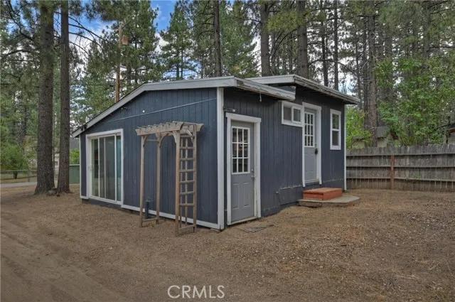 401 Knight Avenue, Big Bear Lake Ca 92315 | Detached 48