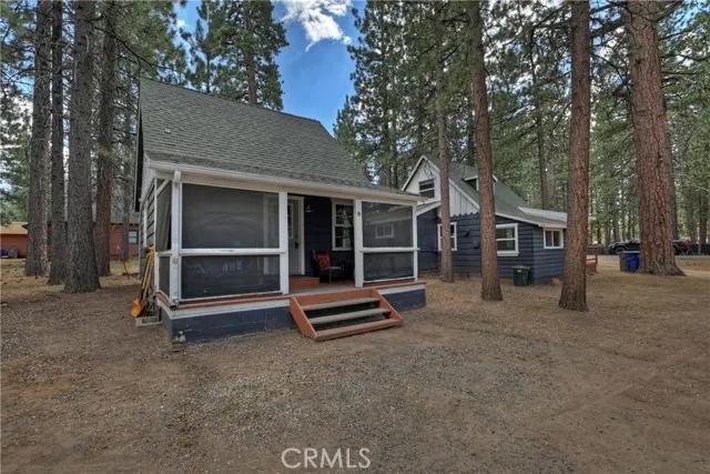 401 Knight Avenue, Big Bear Lake Ca 92315 | Detached 23