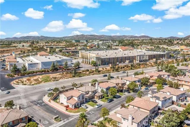 25964 Marco Polo Street, Murrieta Ca 92563 | Detached 47