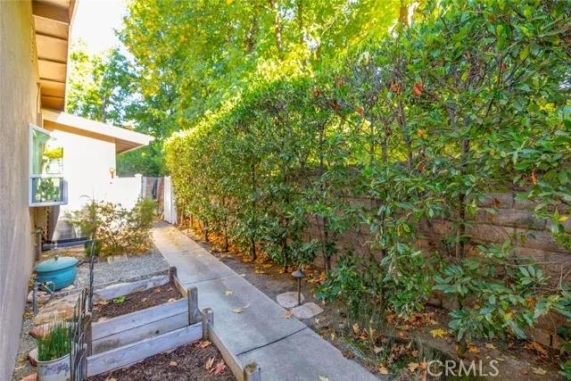 3316 Crail Way, Glendale Ca 91206 | Detached 45