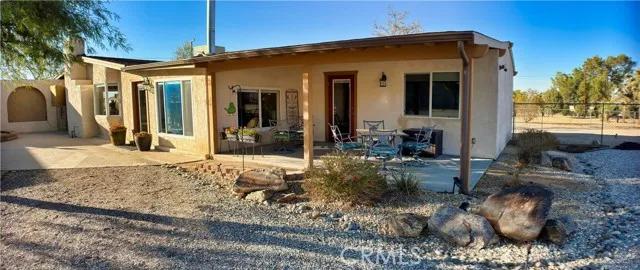 9525 Bonita Vista Street, Apple Valley Ca 92308 | Detached 38