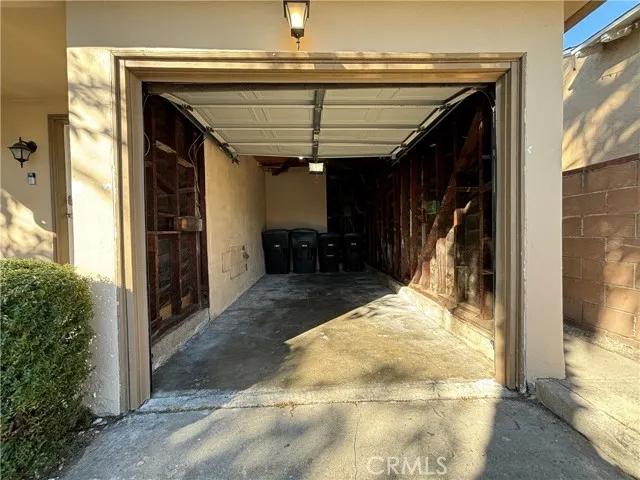 2141 N Screenland Drive, Burbank Ca 91505 | Detached 30