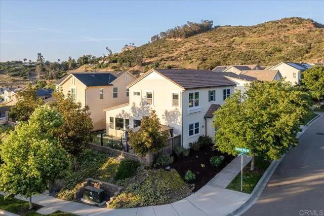 2697 Overlook Point Dr, Escondido Ca 92029 | Detached 2