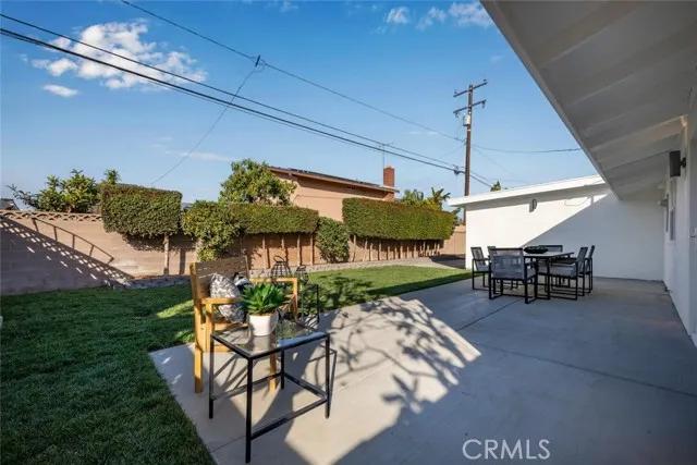 2751 Gertrude Drive, Los Alamitos Ca 90720 | Detached 64