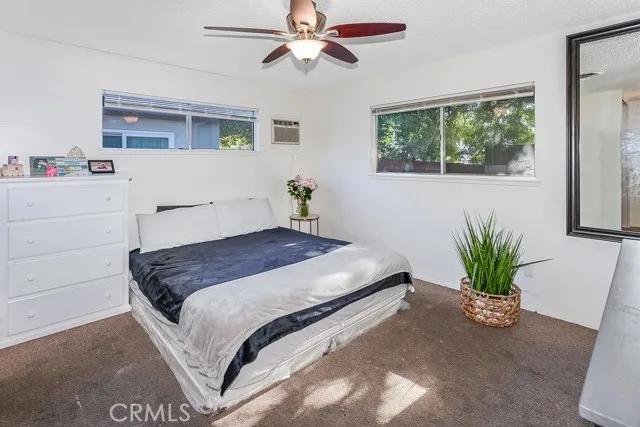 8365 Hillview Avenue, Canoga Park Ca 91304 | Detached 4