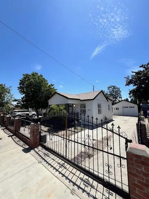 2322 E 130th Street, Compton Ca 90222 | Detached 0