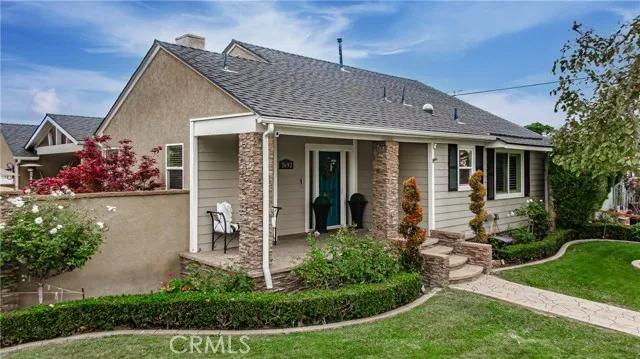 3692 Conquista Avenue, Long Beach Ca 90808 | Detached 36