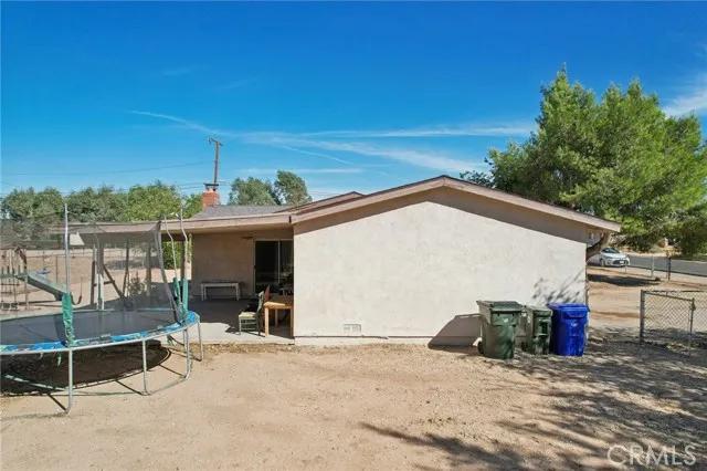 21216 Sitting Bull Road, Apple Valley Ca 92308 | Detached 25