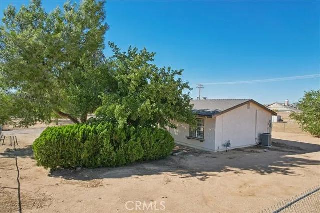 21216 Sitting Bull Road, Apple Valley Ca 92308 | Detached 32