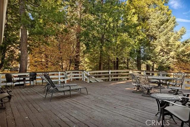 226 Holiday Drive, Lake Arrowhead Ca 92352 | Detached 7