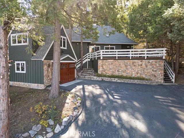 226 Holiday Drive, Lake Arrowhead Ca 92352 | Detached 2