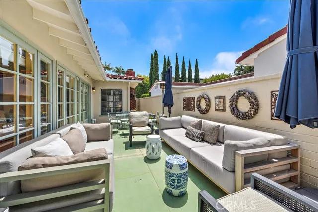 122 Via Ithaca, Newport Beach Ca 92663 | Detached 24