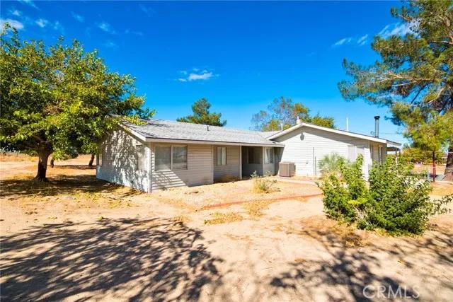 10680 Riggins Road, Phelan Ca 92371 | Detached 0