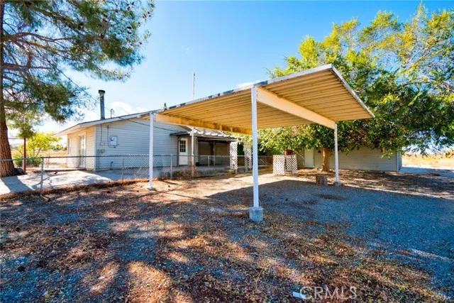 10680 Riggins Road, Phelan Ca 92371 | Detached 35