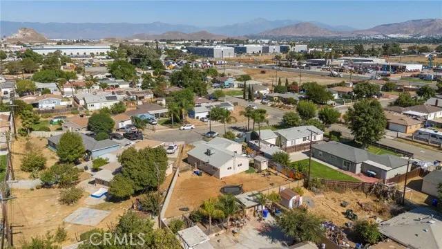 5668 Bella Drive, Riverside Ca 92509 | Detached 28