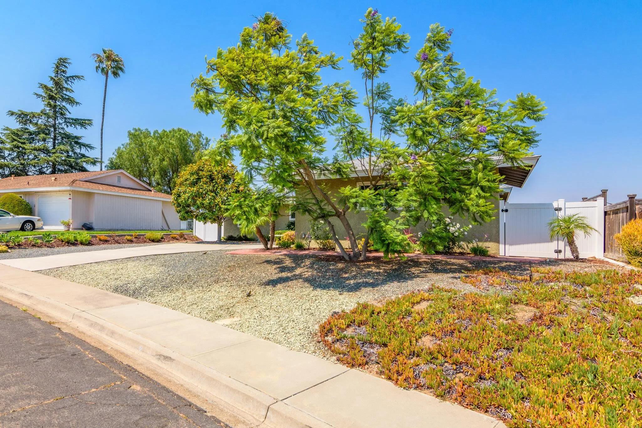 16992 Dominican Dr, Rancho Bernardo Ca 92128 | Detached 55