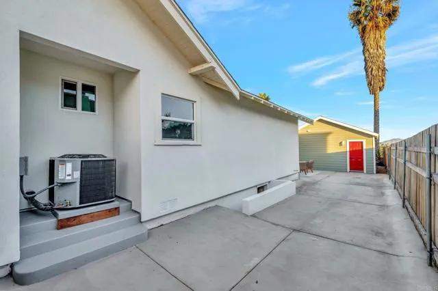 5117 Benton Pl, Outside Of Usa Ca 92116 | Detached 37