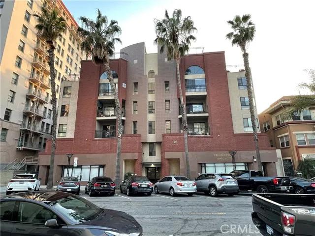 35 Linden Avenue # 512, Long Beach Ca 90802 | Detached 1