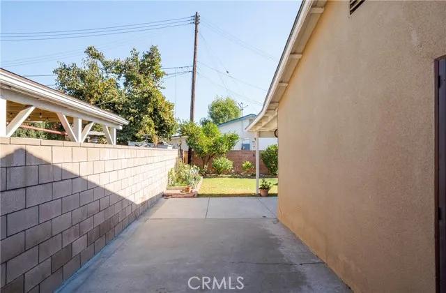 702 Helmsdale Avenue, La Puente Ca 91744 | Detached 30