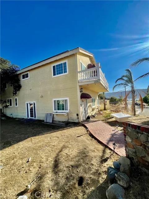 1006 W Pottery Street, Lake Elsinore Ca 92530 | Detached 0