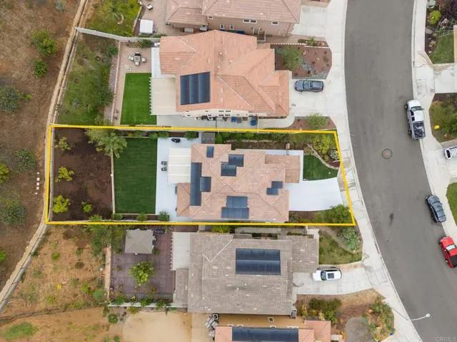 375 Ventasso Way, Fallbrook Ca 92028 | Detached 23