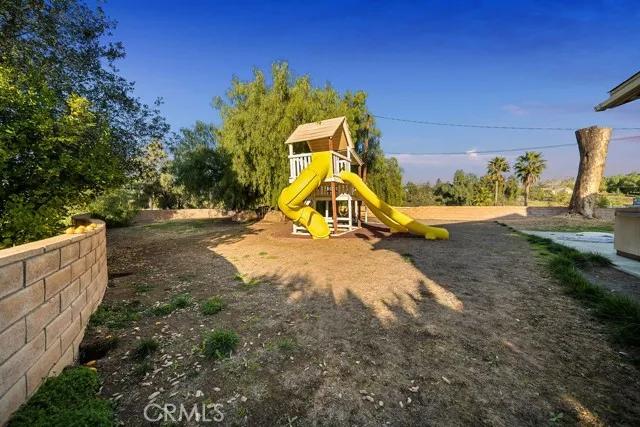 19950 Gavilan Road, Perris Ca 92570 | Detached 61