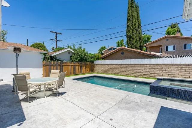 5030 Newcastle Avenue, Encino Ca 91316 | Detached 33