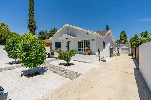 5030 Newcastle Avenue, Encino Ca 91316 | Detached 42