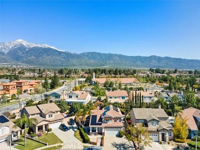 11470 Fallingstar Court, Rancho Cucamonga Ca 91701 | Detached 5