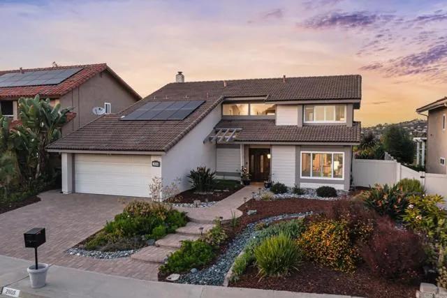 2808 La Duela Lane, Carlsbad Ca 92009 | Detached 50