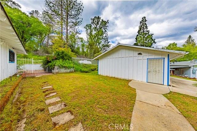 42820 Springwood Road, Oakhurst Ca 93644 | Detached 26